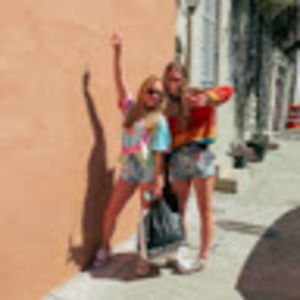 Meet your Posher, Lottie